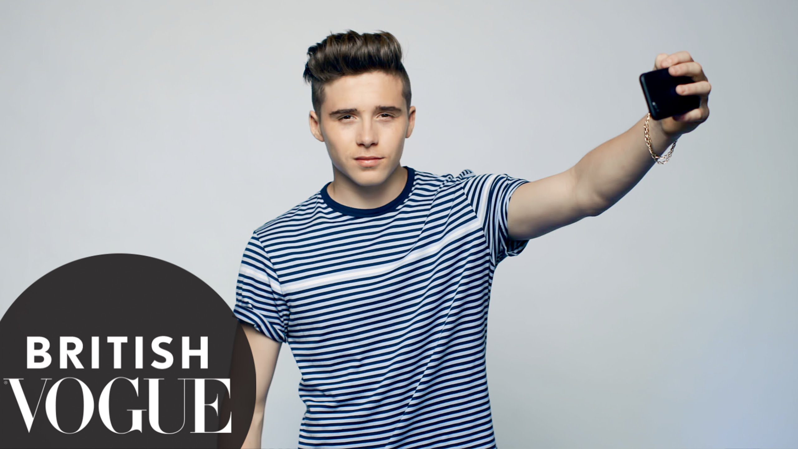 英倫小帥哥 Brooklyn Beckham 的自拍小技巧